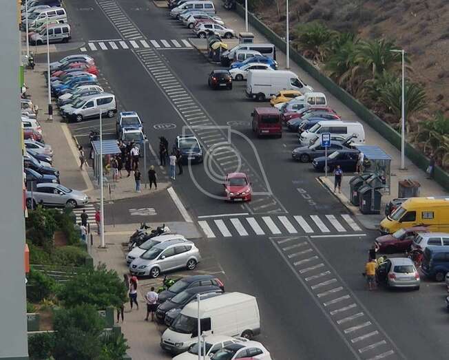 Pelea en la calle de Manuel Alemán Álamo, este domingo/TA.